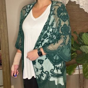 She+Sky Lace Kimono Forest Green